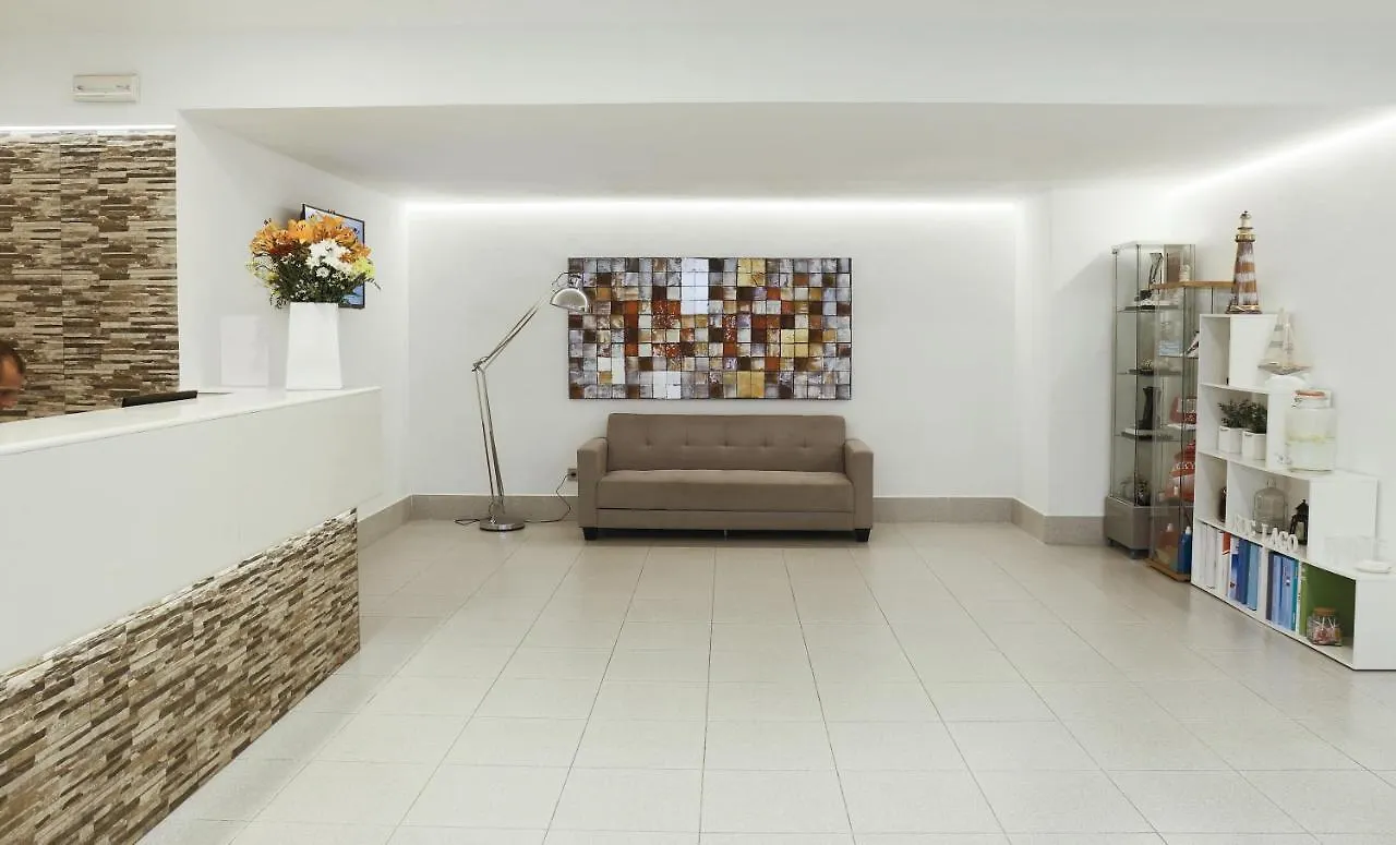Aparthotel Flora Park & Aquarock Cala'N Bosch  3*, Cala'N Bosch (Menorca)