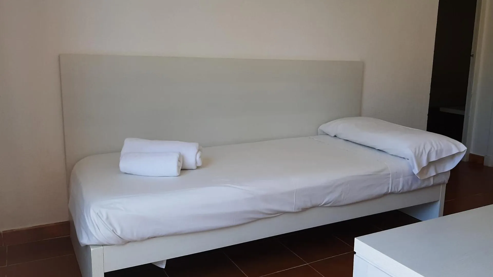 Aparthotel Flora Park & Aquarock Cala'N Bosch  Spain